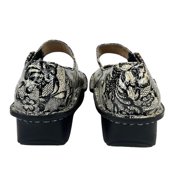 Alegria Paloma Women's Black & Beige Lace Mary Jane Shoes - Picture 5 of 16